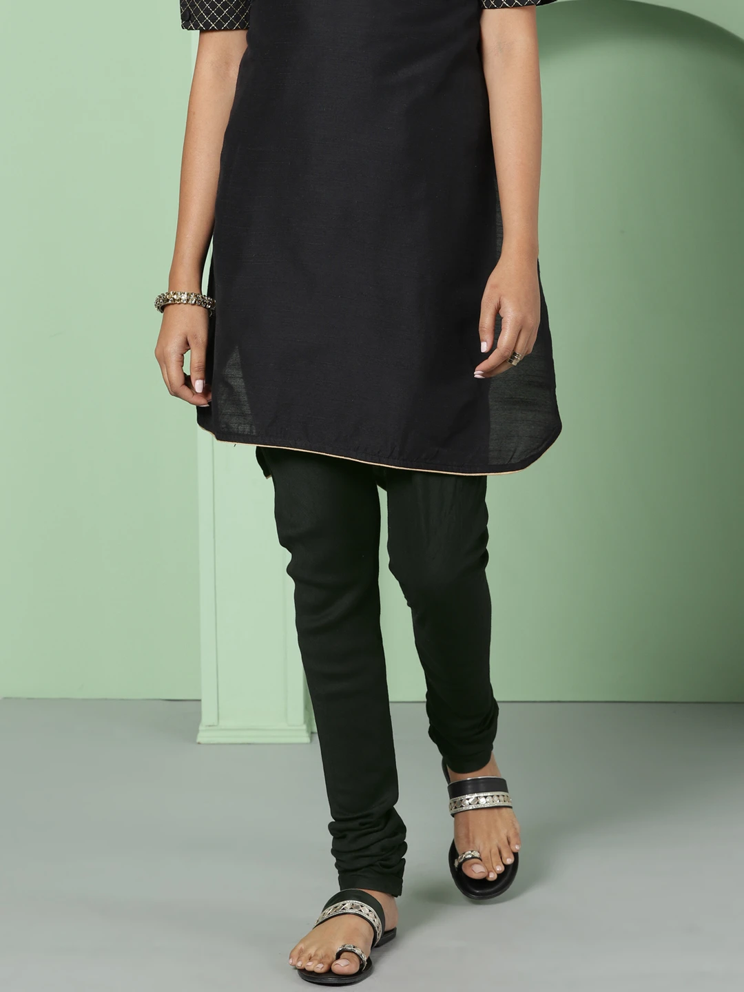 Women Black Solid Churidar - CD0015