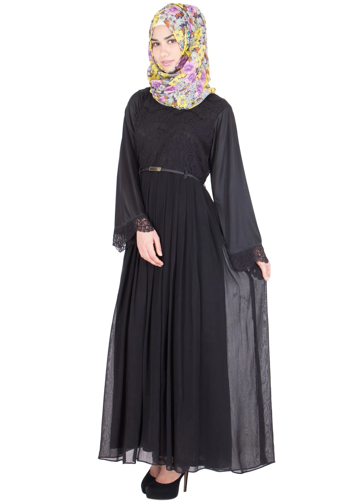Black Pleated Lace Abaya